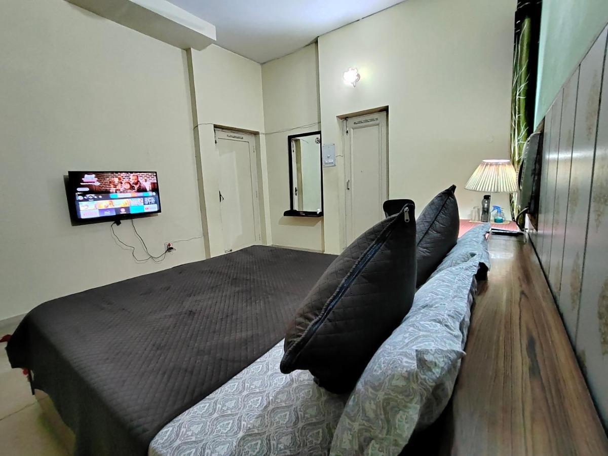 Uvs Homestay Харидвар Экстерьер фото